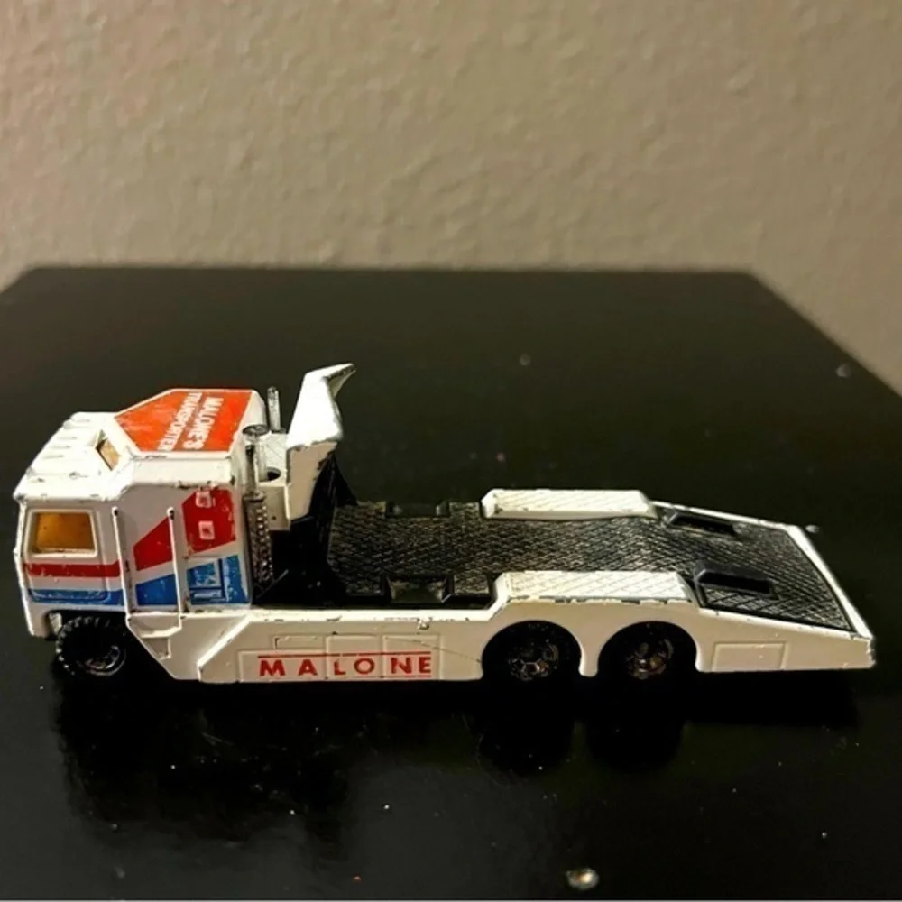 Matchbox Vintage 1983 Kenworth Cabover Racing Transporter
